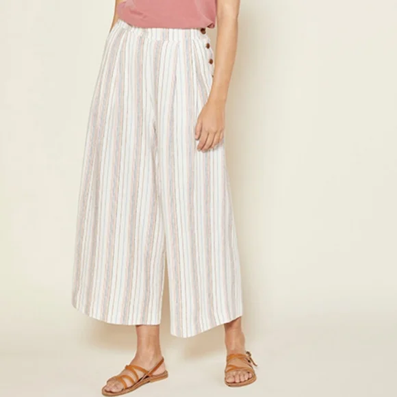 *1 Left!* NWT OUTERKNOWN | Eclipse Wide Leg Pants - Picture 4 of 6